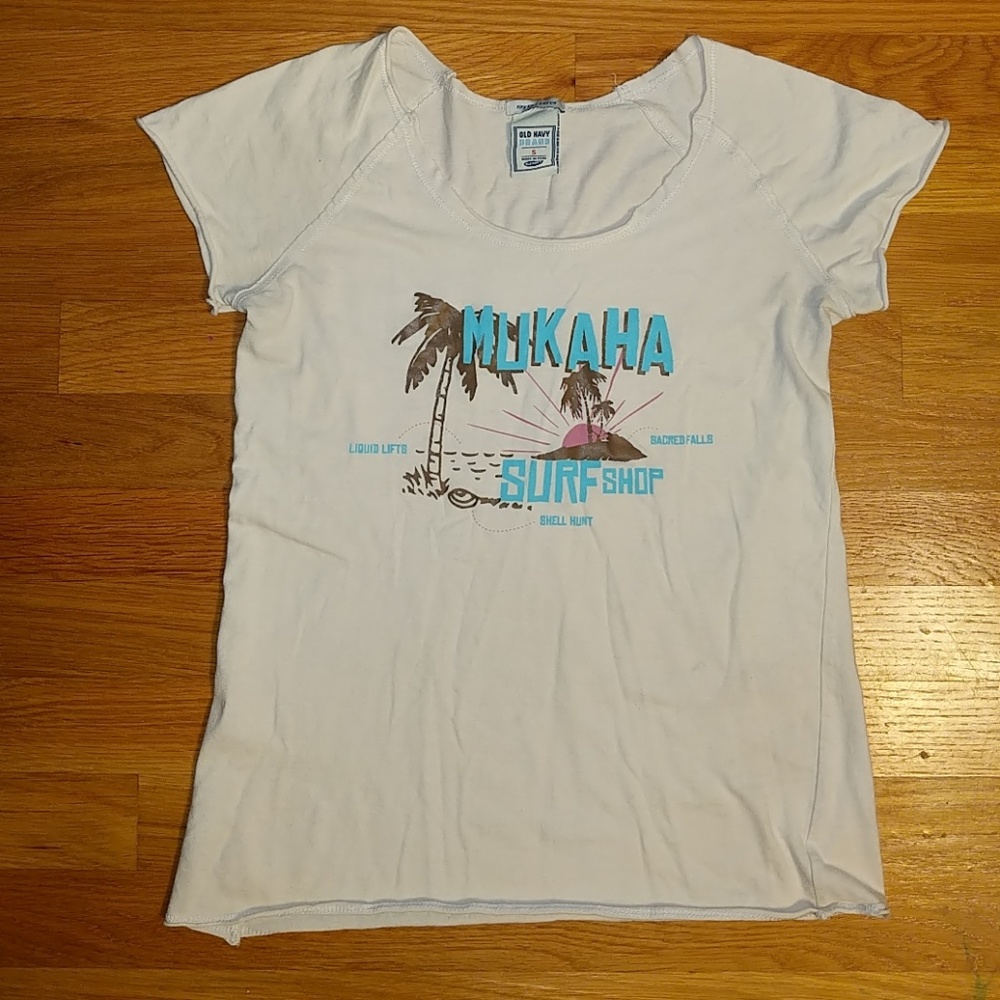 Old navy summer tshirt